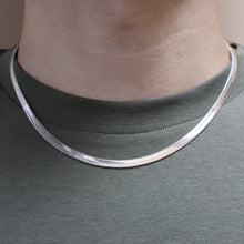 Load image into Gallery viewer, S1500 4MM Silver Herringbone
