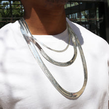 Load image into Gallery viewer, S7000 14MM Silver Herringbone Chain
