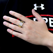 Cargar imagen en el visor de la galería, BJ235 Men&#39;s Gold Ring
