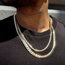Cargar imagen en el visor de la galería, BR118 8MM Gold Miami Cuban Chain
