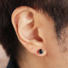 Load image into Gallery viewer, SRM500  Gold Round Cut Black CZ Magnetic Stud Earring
