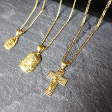 Cargar imagen en el visor de la galería, PG007 GOLD CROSS CHARM
