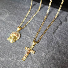 Cargar imagen en el visor de la galería, PG230 GOLD CROSS CHARM
